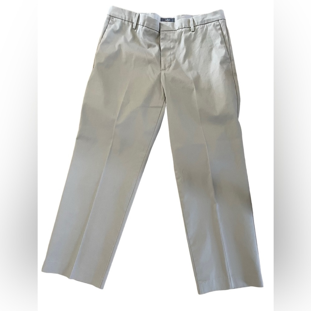 DOCKERS IRON-FREE KHAKIS SIZE 36 X 30